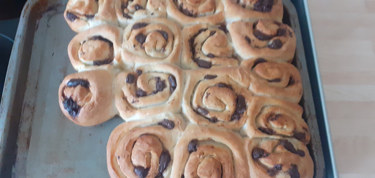 MissHensonHist's tweet photo. More weekend bakes with my little baker. Number 11 #RMnotgoingout @RusheyMeadAcad @rusheymeaddnt https://t.co/ZneQrKfc1P