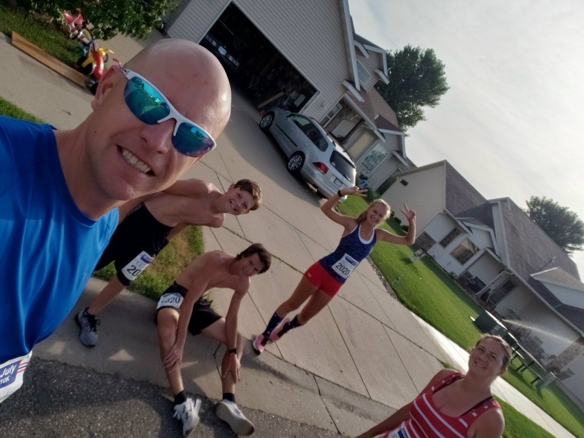 weskarls's tweet photo. A great way to Start the 4th of July celebrating Julia's birthday by running the fEAUrth of July virtual 5k.
#runECvirtual2020 https://t.co/kdvSEgavAH
