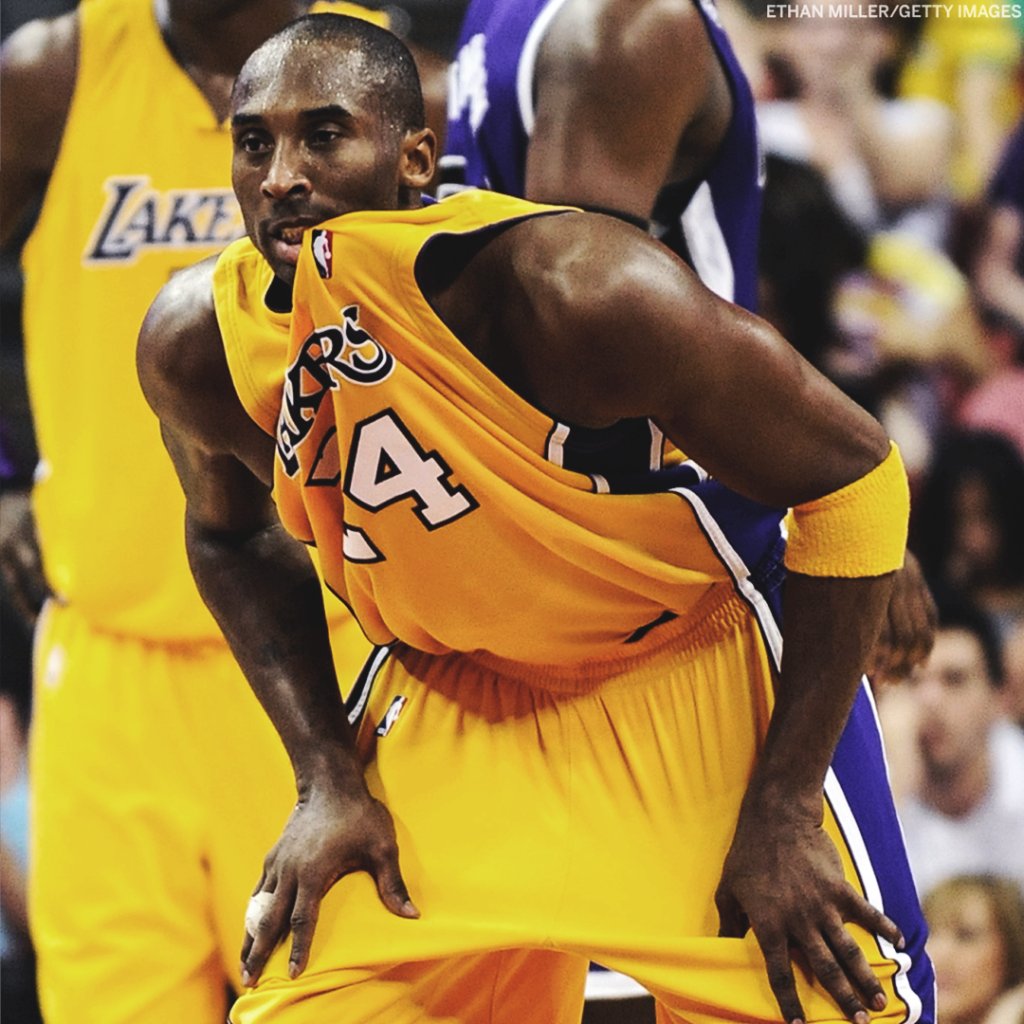 Kobe chewing on his jersey