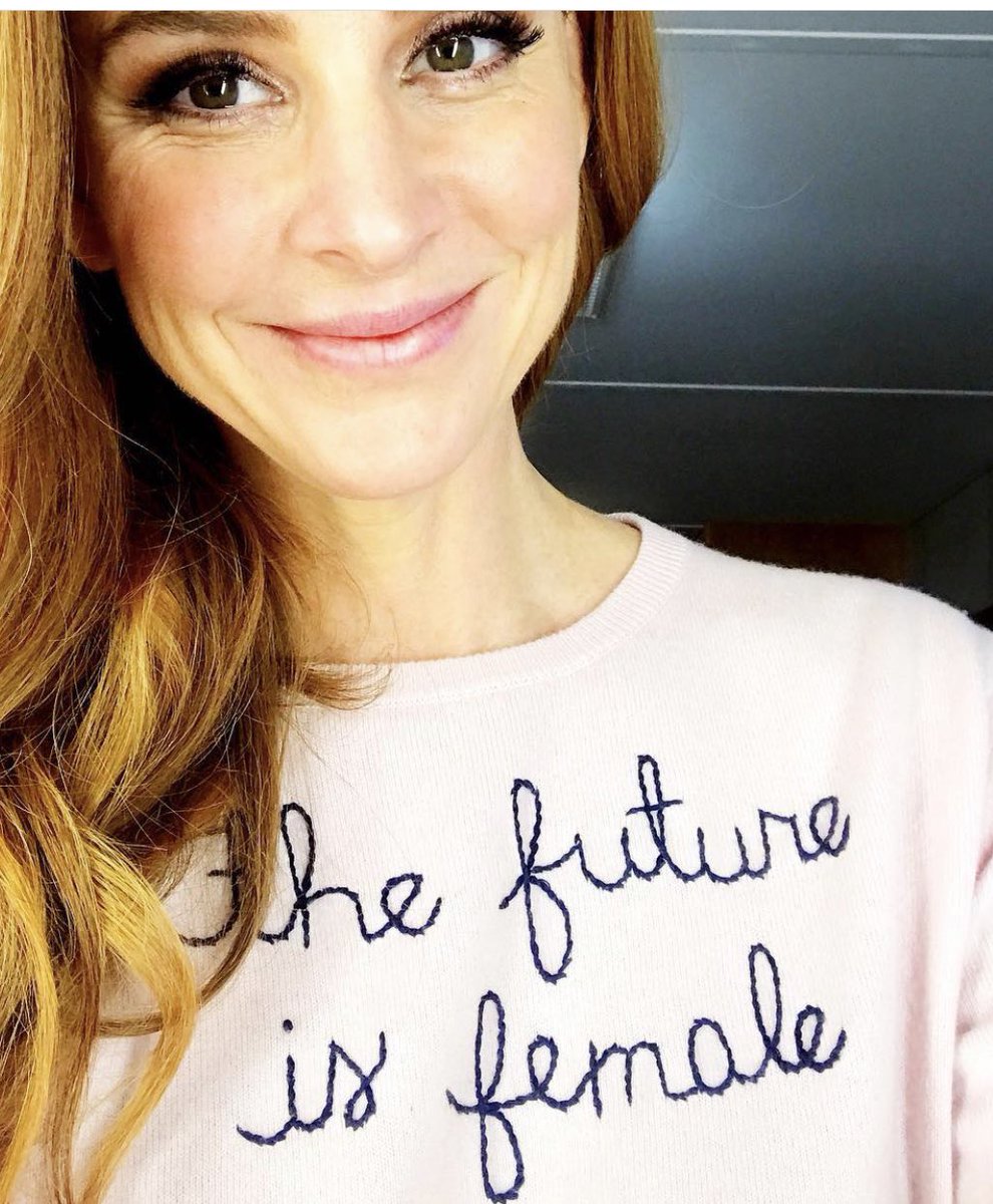 darveyscactus's tweet photo. NEW FIC 💔🙋🏼‍♀️🗳

“One woman pushing up against 240 years of history written by men - that’s hard to change”

The Highest, Hardest Glass Ceiling: https://t.co/XckG1BLixg https://t.co/HqTciJuXah