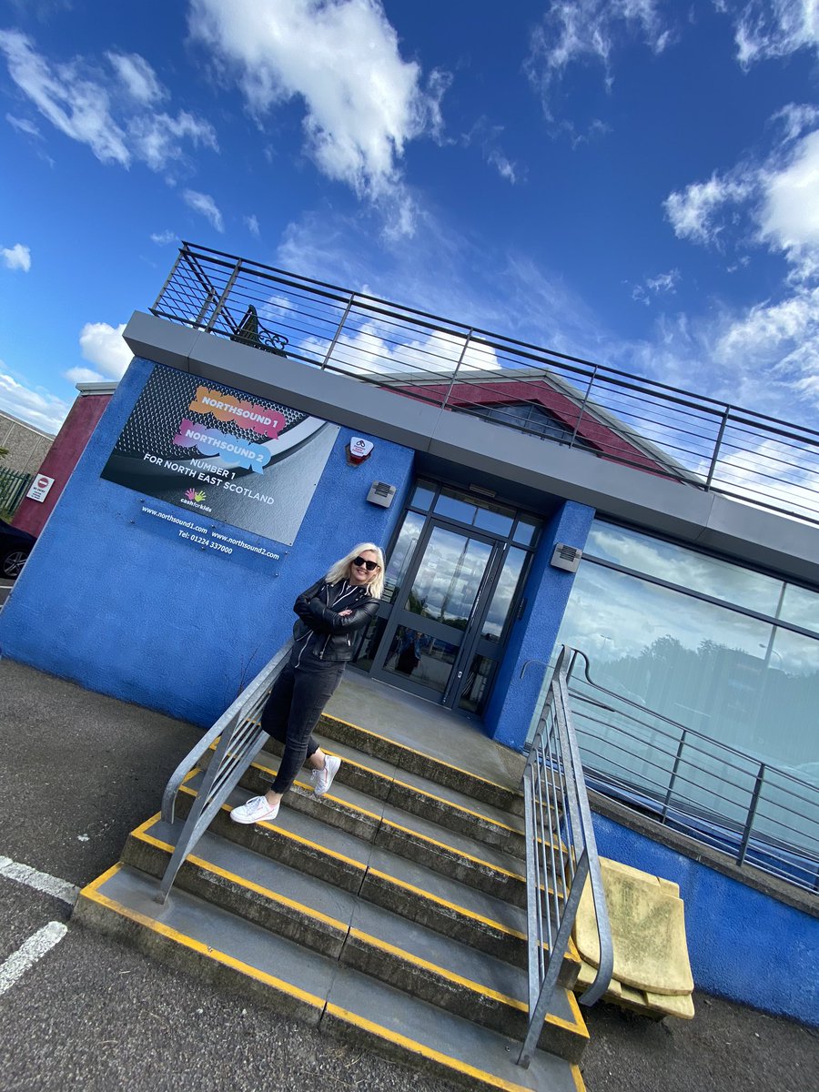 Today I went back to THE PLACE WHERE I FELL IN LOVE WITH RADIO 10 years ago 🎙 They took a chance on a kid with no experience but loads of keen-ness! always be my fave radio station in the world, met the best people there who I still adore 😍<a href="/northsound1/">Northsound 1</a> 4ever! 😍