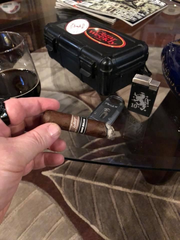 cigarweekly's tweet photo. Check it out - another @Jefslat review, On the FORUMS - https://t.co/7SV58ulbV0 - Tatuaje Hand Rolled movie edition https://t.co/84F51aaL0D #CigarWeekly #CigarLife #CigarReview #Cigars #IPCPR2018 #SmoothDraws https://t.co/kbflEUQ1sl