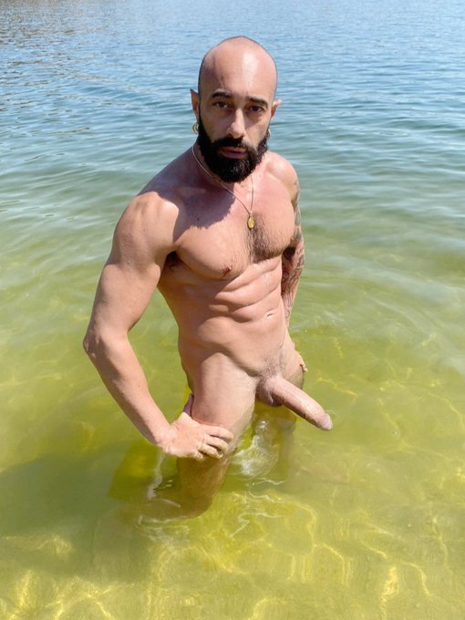 Gianni Maggio - 1 pic. Traga polla @psicotoxine https://t.co/pFNDAzrW6B