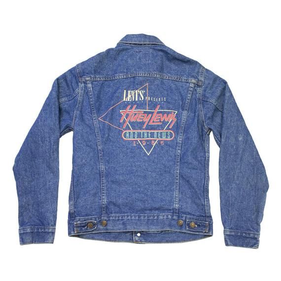 Huey Lewis and the News was part of my favorite 80s movie and my MTV experiences.  Happy 70th Birthday 