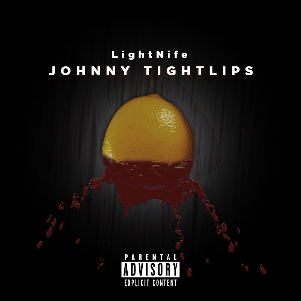 StephenWearen's tweet photo. New one coming out this August from me and @mikeybrennan1 Hopefully the lockdown will be over by then #lightnife #johnnytightlips https://t.co/33pq3huQe8