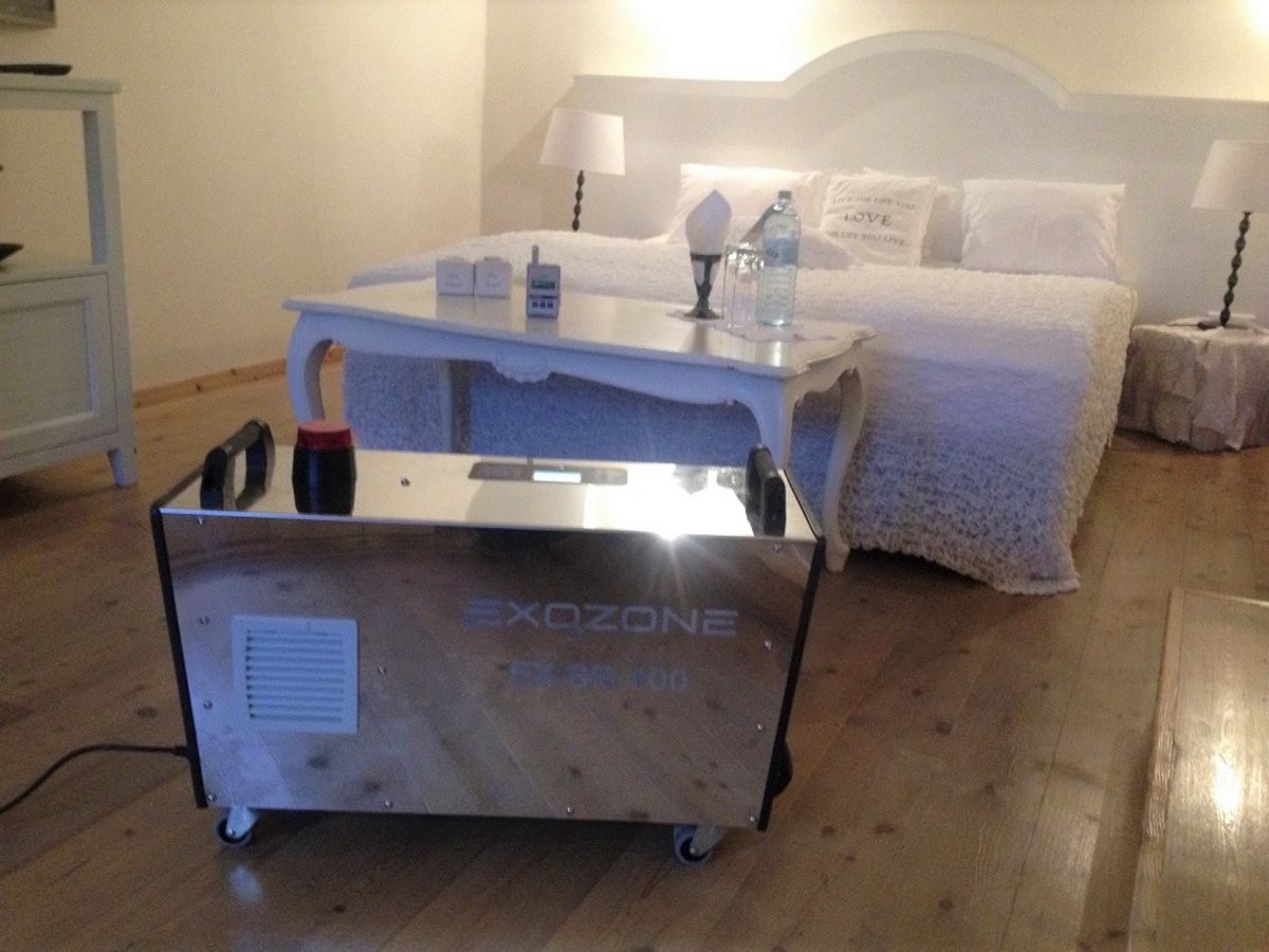 OzoneCleanUSA's tweet photo. Industrial #ozone is a great way to #disinfect all the surfaces and the air in a hotel room without leaving harsh chemical residues behind, while also removing odors

#ozoneclean #hotelcleaning #hoteldisinfection #ozonedisinfection #covidcleaning #organiccleaning #ozonesterilizer https://t.co/ZL8DNCoZzD