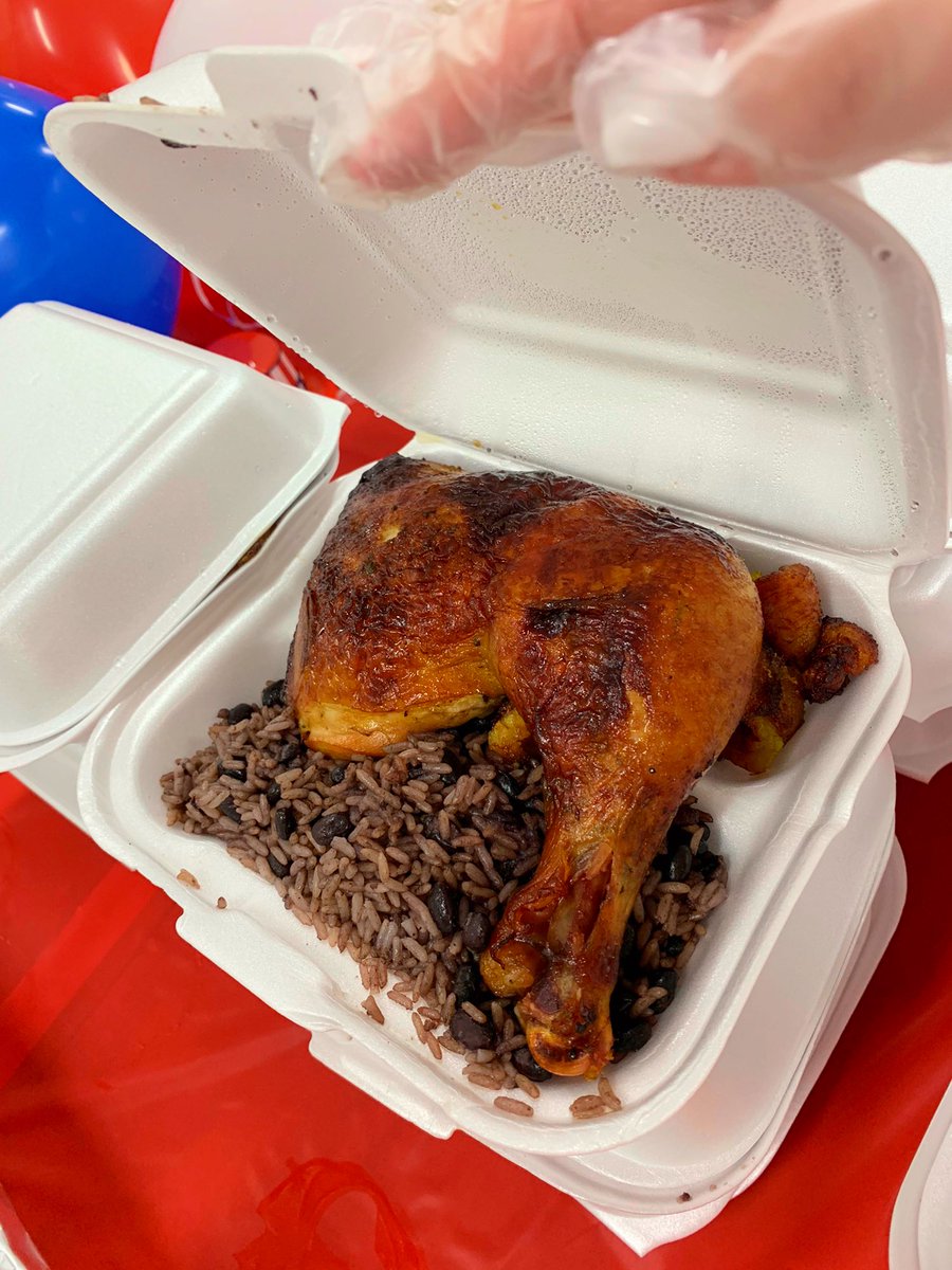 NillyMartinez's tweet photo. #4thofJuly festivities at @thd_6856! Associates loved our smoked pork and chicken! 🍗🍴😀🧡 #SecondHome #HappyAssociates #CelebratingSafely 🎆🥳🎇 @VegaMapvega @MartineMcKenzi4 https://t.co/u4vG67QAKQ