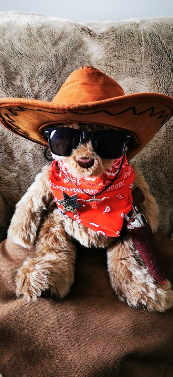 Howdy partners! Join us for our evening of Country &amp; Irish, Tuesday night 7pm Facebook 🤠🎤🎶☘️