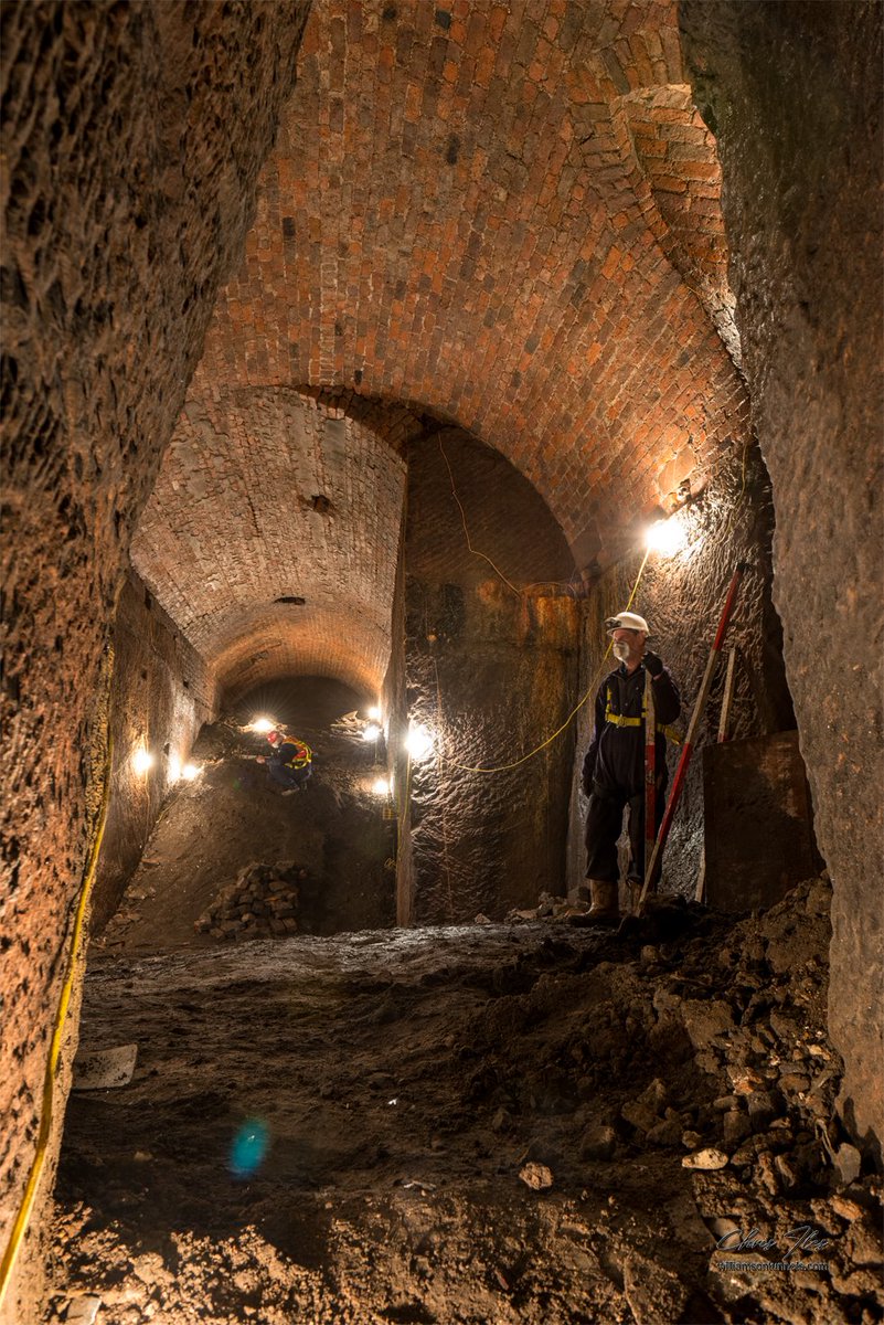 FoWT's tweet photo. 3 – …In 2016 we began #BigDig2 on Mason Street, unearthing many interesting features of Williamson’s House
Progressing further below ground, extending beyond the walls of the Wine Bins and down to the #SandstoneArch and The Banqueting Hall with its long-hidden secrets... https://t.co/vjq9SqKp1c
