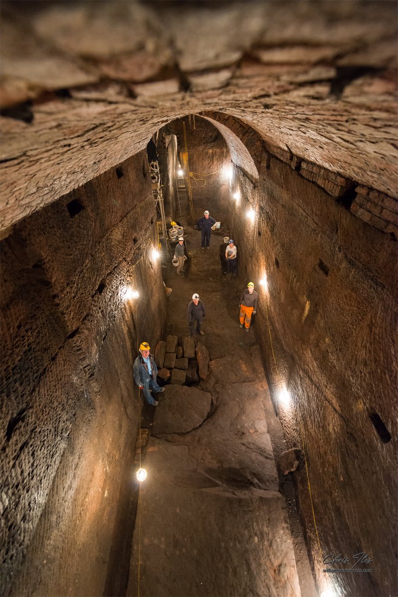 FoWT's tweet photo. 3 – …In 2016 we began #BigDig2 on Mason Street, unearthing many interesting features of Williamson’s House
Progressing further below ground, extending beyond the walls of the Wine Bins and down to the #SandstoneArch and The Banqueting Hall with its long-hidden secrets... https://t.co/vjq9SqKp1c