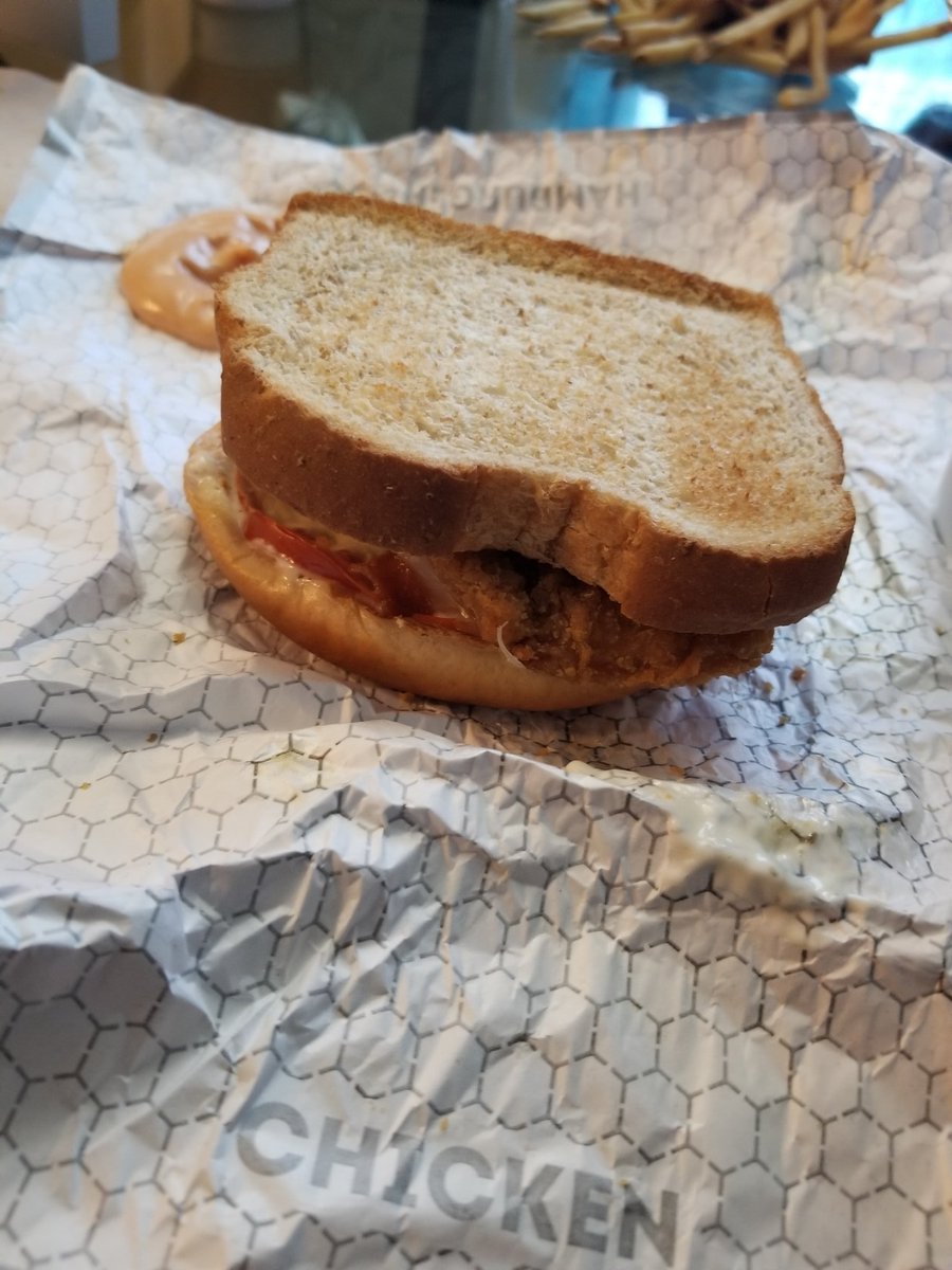 Carlitos0328's tweet photo. Thank you @Wendys for my incomplete burger.
Thankfully I have my own bread. Smh
Not planning to go back to Sargent Rd location in Hyattsville MD https://t.co/NwpHwX3dYJ