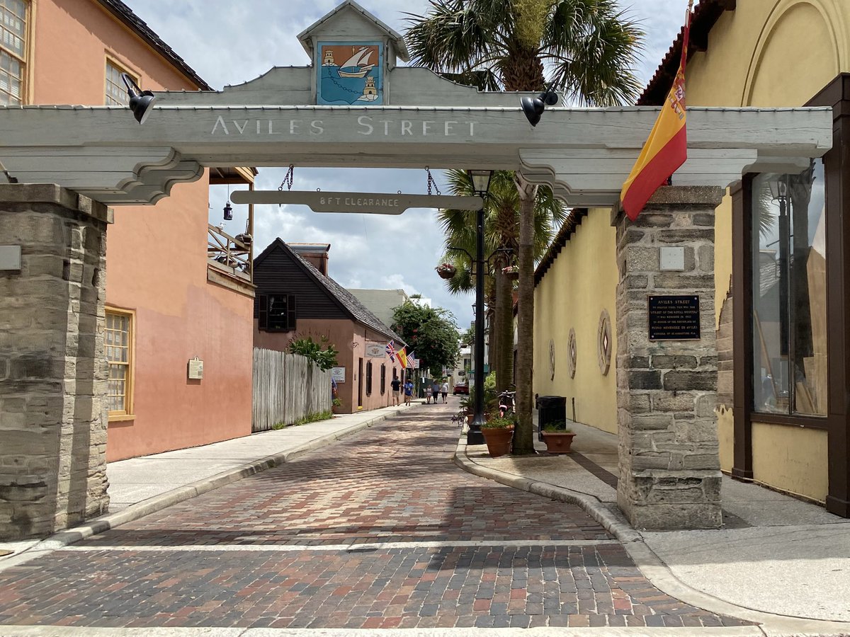 CruiseVlogs's tweet photo. #avilesstreet St Augustine https://t.co/fJyvzy1dY0