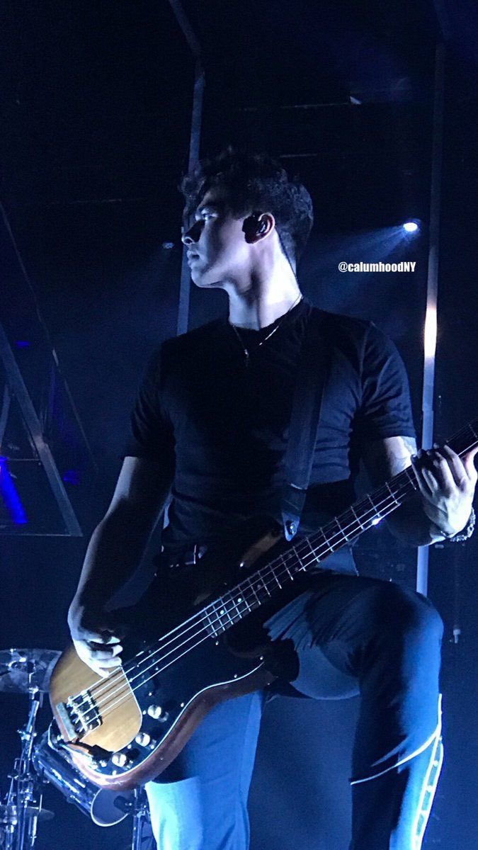 calum hood on stage: the quickest thread i’ve ever made