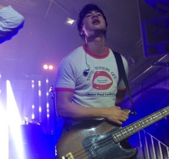 calum hood on stage: the quickest thread i’ve ever made