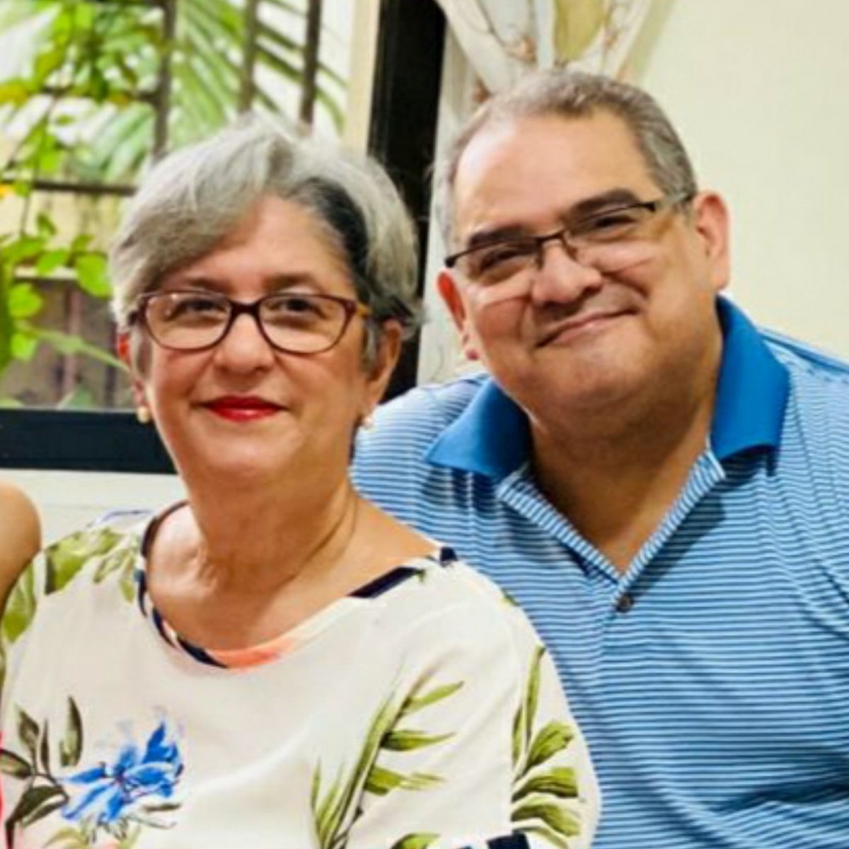 milydegonzalez's tweet photo. #NuevaFotoDePerfil https://t.co/pG7vIQjf6C