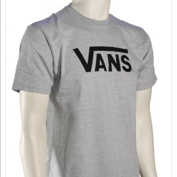TraceyBrasel's tweet photo. So good I had to share! Check out all the items I'm loving on @Poshmarkapp from @Heather60425113 #poshmark #fashion #style #shopmycloset #vans #thelimited #americaneagleoutfitters: https://t.co/TmtzynZs6J https://t.co/ECqbkSnxaO