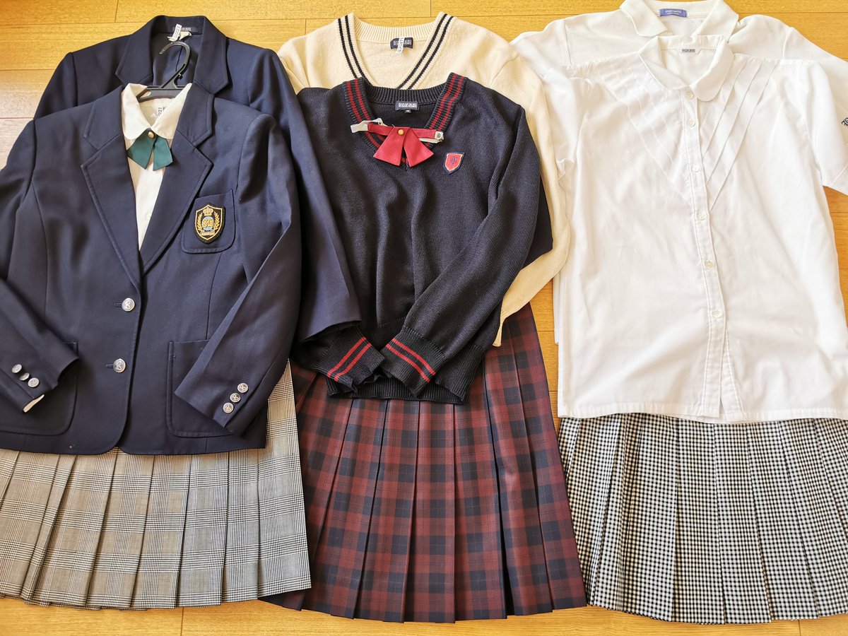 制服買取 買い取り 専門店デジタルウェブ Pa Twitter 文教大学附属高校 東京都 の制服セットを買い取らせて頂きました 写真は旧制服 森英恵さんデザインで 中高でリボンやスカートが異なります デジタルウェブへお売り頂きありがとうございました 制服 学生服