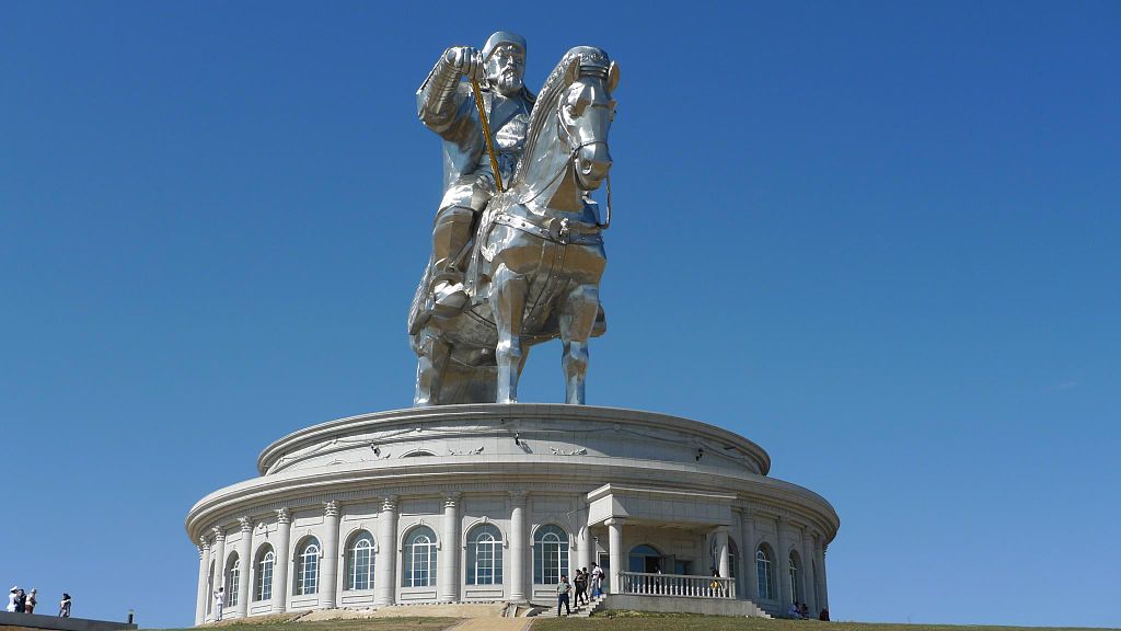 ट This statue to Genghis Khan, for example, is, I'm sure, intended to honour a great figure of the past, someone who put the Mongols all over the map. That doesn't necessarily mean it's saying what he did was morally right, or that anyone should try to imitate it today.