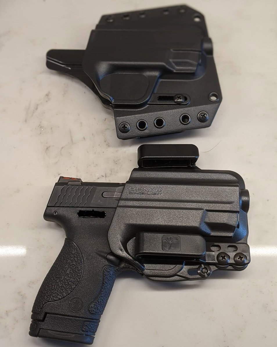 BravoHolsters's tweet photo. Just received my @bravoconcealment IWB and OWB holsters!
Repost from @mcbethfilms_hb
#gun #guns #gunsofinstagram #smithandwesson #smithandwessonmp9shield #performancecenter #performancecentershield #bravoconcealment #Lynchburg #Virginia https://t.co/OGUVVLbiYi