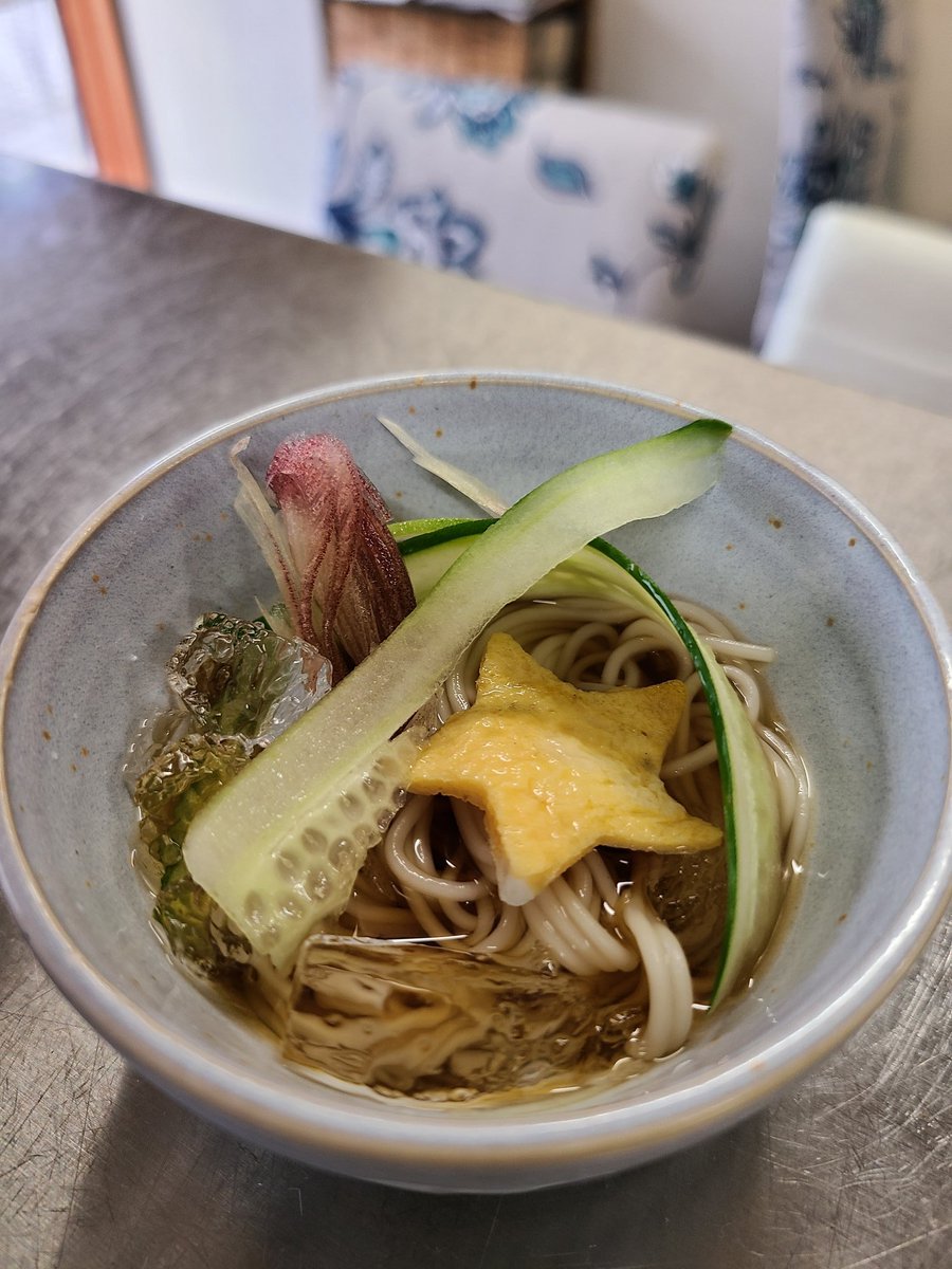 KoujimaTeishoku's tweet photo. 7/6(月)
本日はお弁当、店内共に
お休みとなります

明日の定食小鉢は
天の川仕立ての
七夕ソーメン(⌒‐⌒)
お弁当は鶏塩麹焼ゆず胡椒仕立て弁当予定
#神奈川県感染対策取組書
#定食　#幸島
#アスリート
#免疫UP　#レモン生麹甘酒
 #納豆ドレッシング
#武蔵小杉　#新丸子　
#teishoku       #setmeel https://t.co/j6sAntOTjZ