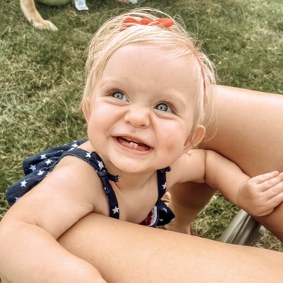 allysonclower's tweet photo. #NewProfilePic https://t.co/jR1BjpytNz