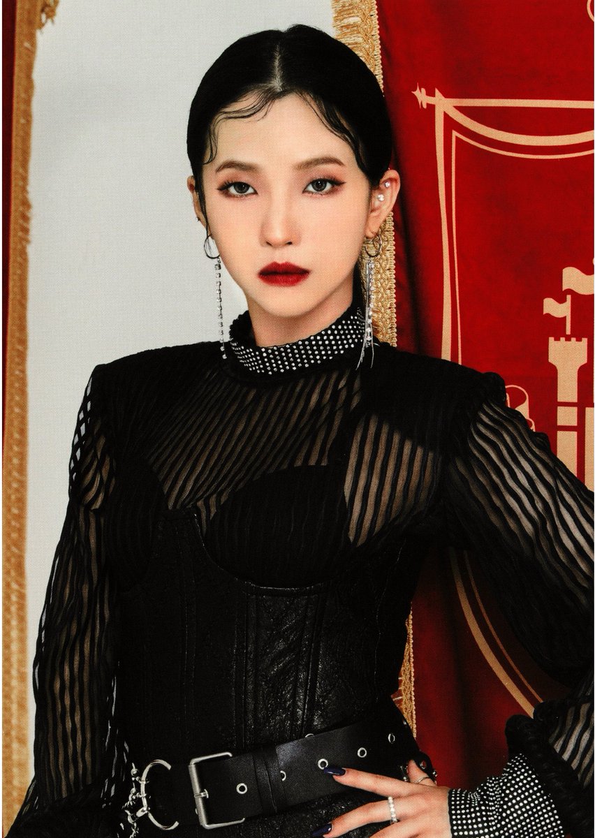 298SY's tweet photo. ㅤㅤㅤ
ㅤㅤㅤㅤㅤFıre under the 𝗿𝗲𝗱 𝘀𝘂𝗻
ㅤㅤㅤ   › A bᥣᥙᥱ fᥣoᥕᥱr bᥙrᥒιᥒg 
ㅤㅤㅤㅤI’m here to 𝗽𝗹𝗮𝘆 𝗵𝗮𝗿𝗱 to 𝗴𝗲𝘁. ♪
ㅤㅤㅤ     #WOMANWEEKEND https://t.co/hKmPqGcqk2