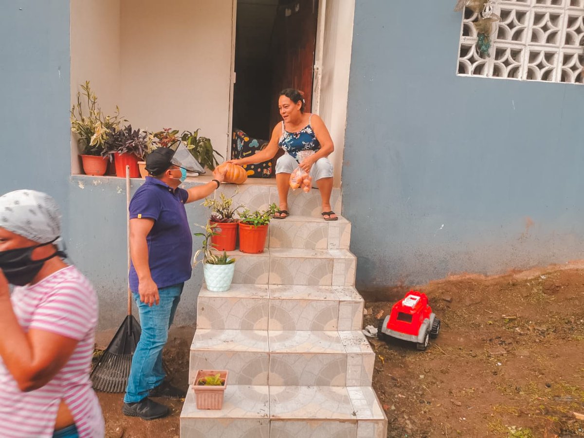 raulpinedav's tweet photo. Con mi gente de Sonsonate, Chivo Chivo, El Cucui, Alto de la Esperanza, Amelia Denis de Icaza, El Lago, 9 de Enero, San Antonio, Victoriano Lorenzo, Los Andes #2, Valle Urracá, Futuro, Calle Onix, Arnulfo Arias, Cocobolo, y 1ra etapa de Sta Librada. #misiondebarrio #soycomotu https://t.co/8S1ZuKFoXx