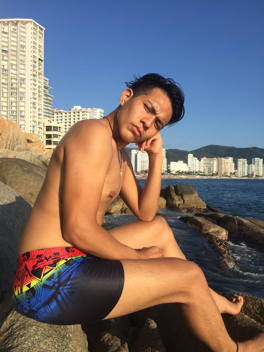 XnlXu's tweet photo. Acapulco, Playa condesa. 🔥🌞🌊🏖 https://t.co/uCUNSmLT9Y