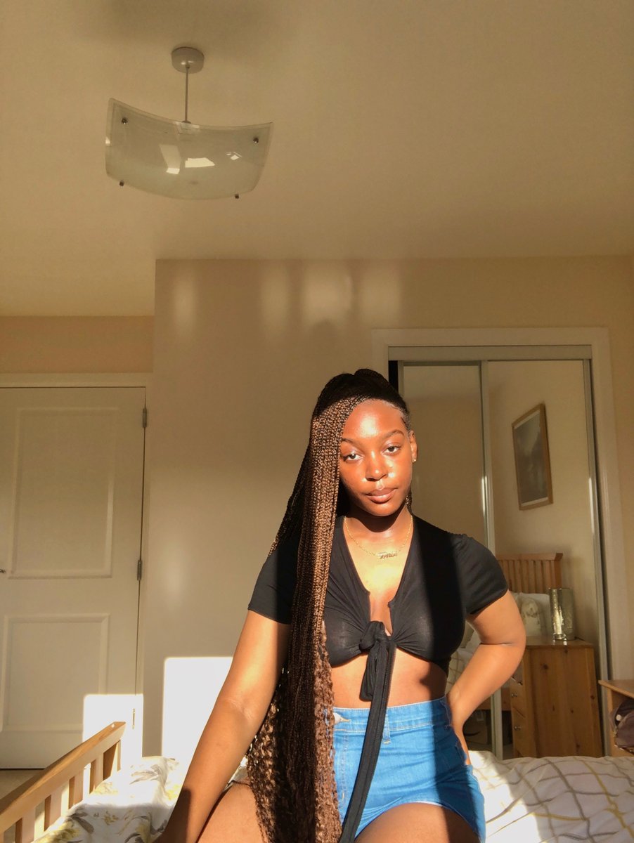 ___TEEE____'s tweet photo. 🧡🐥 https://t.co/6lV32Vsn88