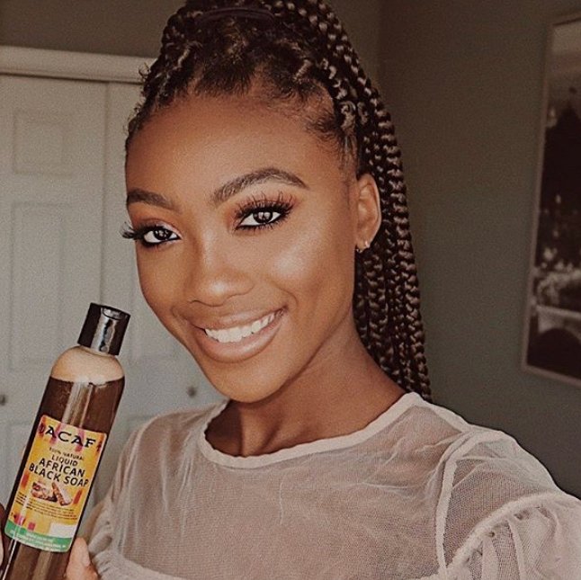 For that natural glow ✨ Clean & Moisturizer with 
ACAF All-natural black soap 🧼 

#Queen : 👸🏽
@jasminedaniels
.
.
.
.
 #shea #essentialoils #body #babyskin #acaf #babies #cleanliving #nochemicalsadded #bodybutter #naturalskincare #foodforskin #rawsheabutter #essencekid