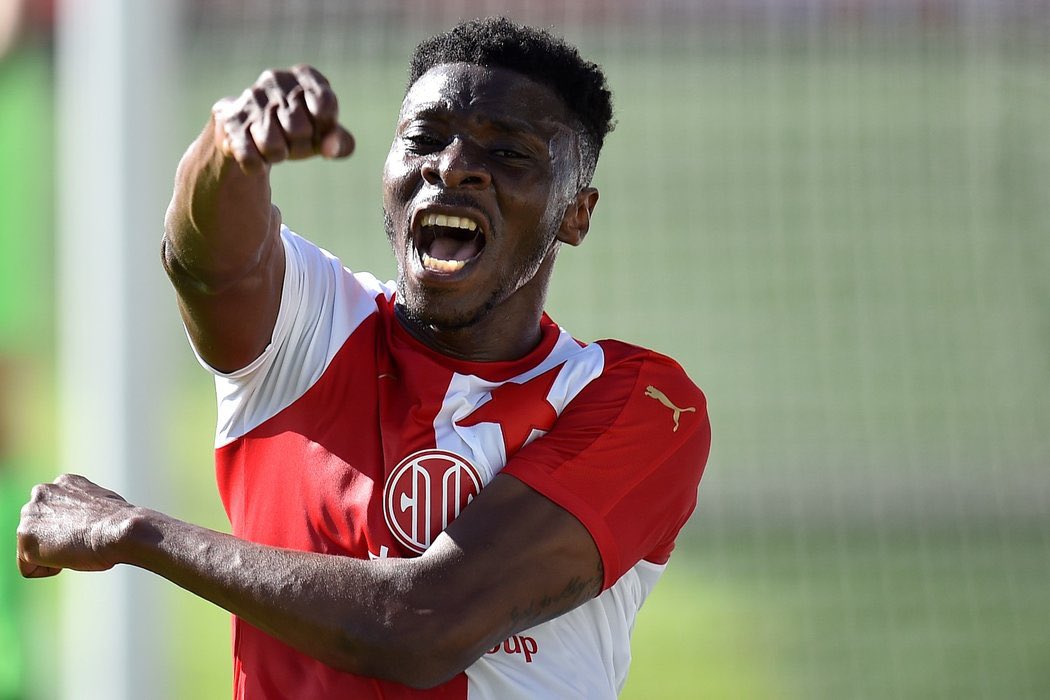 ibratraore27's tweet photo. Good job +3 points✅
Happy to score⚽️💪🏾🙏🏾
#hotovo20#mistri🔴⚪️🏆 https://t.co/JAmGFebed0