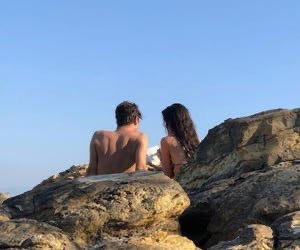 day on the beach with my love💖🥺 thanks paparazzi for the photo :)