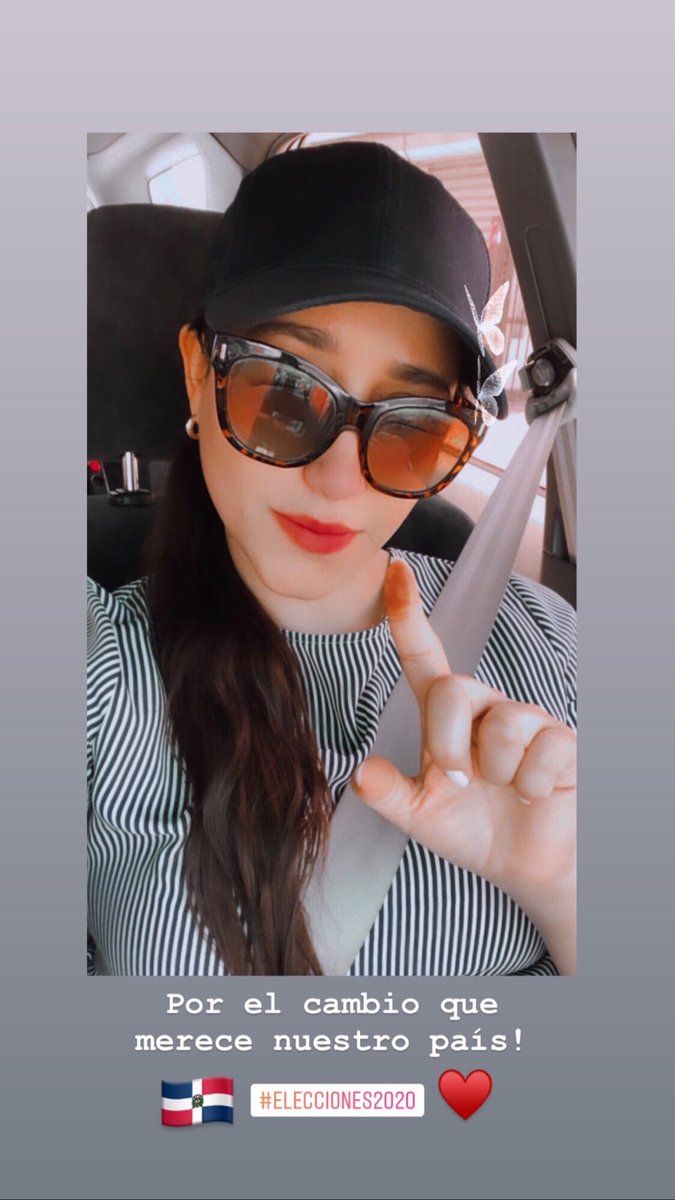 alexamontero's tweet photo. Por un mejor país! 🇩🇴♥️ #SeVan #ElCambioEnPrimera #LUIS2020 #Elecciones2020RD https://t.co/NkZAiiL0q8