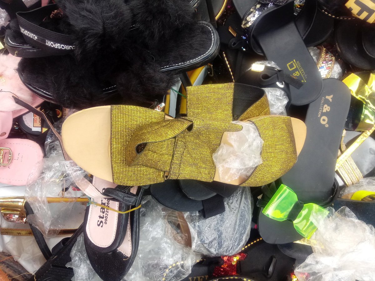 gossip__queenn's tweet photo. #1000 only dm now 

Pls help me retweet my customer might be on ur tl https://t.co/DTyz4H6h32