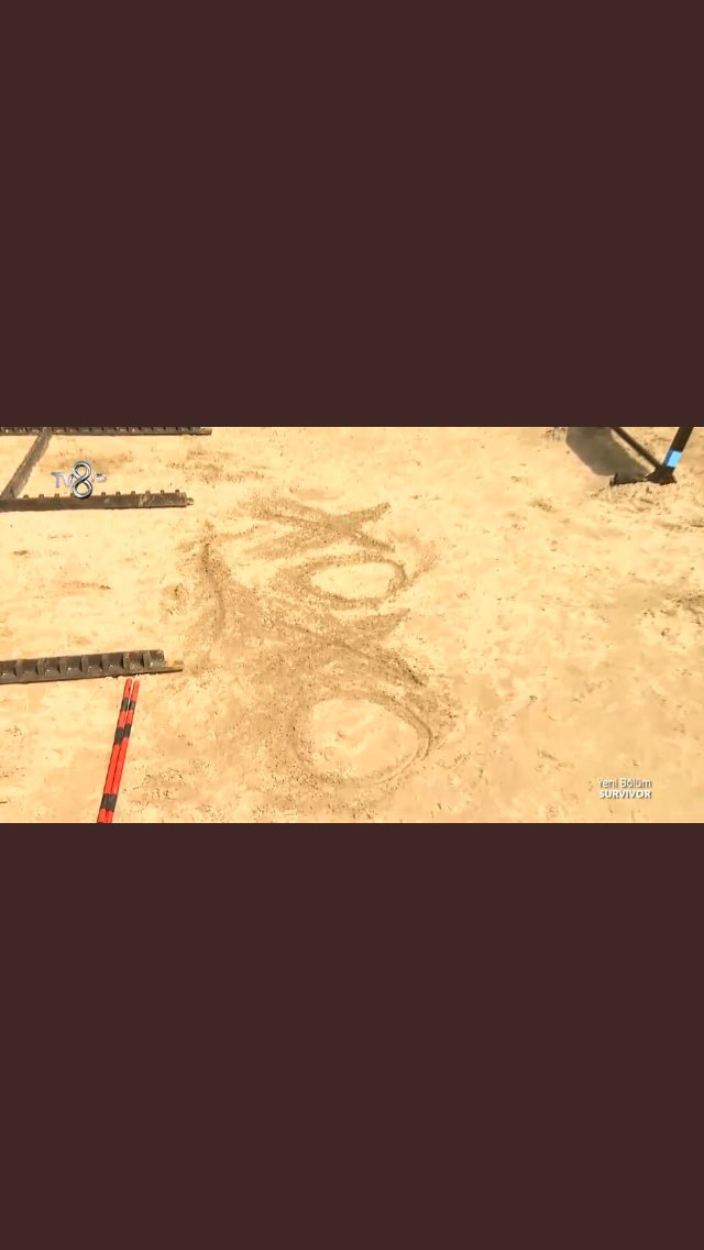 Defnis19's tweet photo. Alfa hareket bu değil Nisa’nın gittiği potaya Sercan’ı koymakk hadiii bakim  #survivor2020 https://t.co/HMu5zb5GTW
