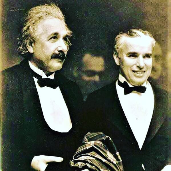 UmbertoBSKT's tweet photo. In 1931, Einstein said, ‟What I admire most about your art is its universality. You don’t say a word, and yet the world understands you.” ‟It is true.” Replied Chaplin, ‟But your fame is even greater. The world admires you, when no one understands you.”
#Einstein #Chaplin https://t.co/cW85vNeYO3