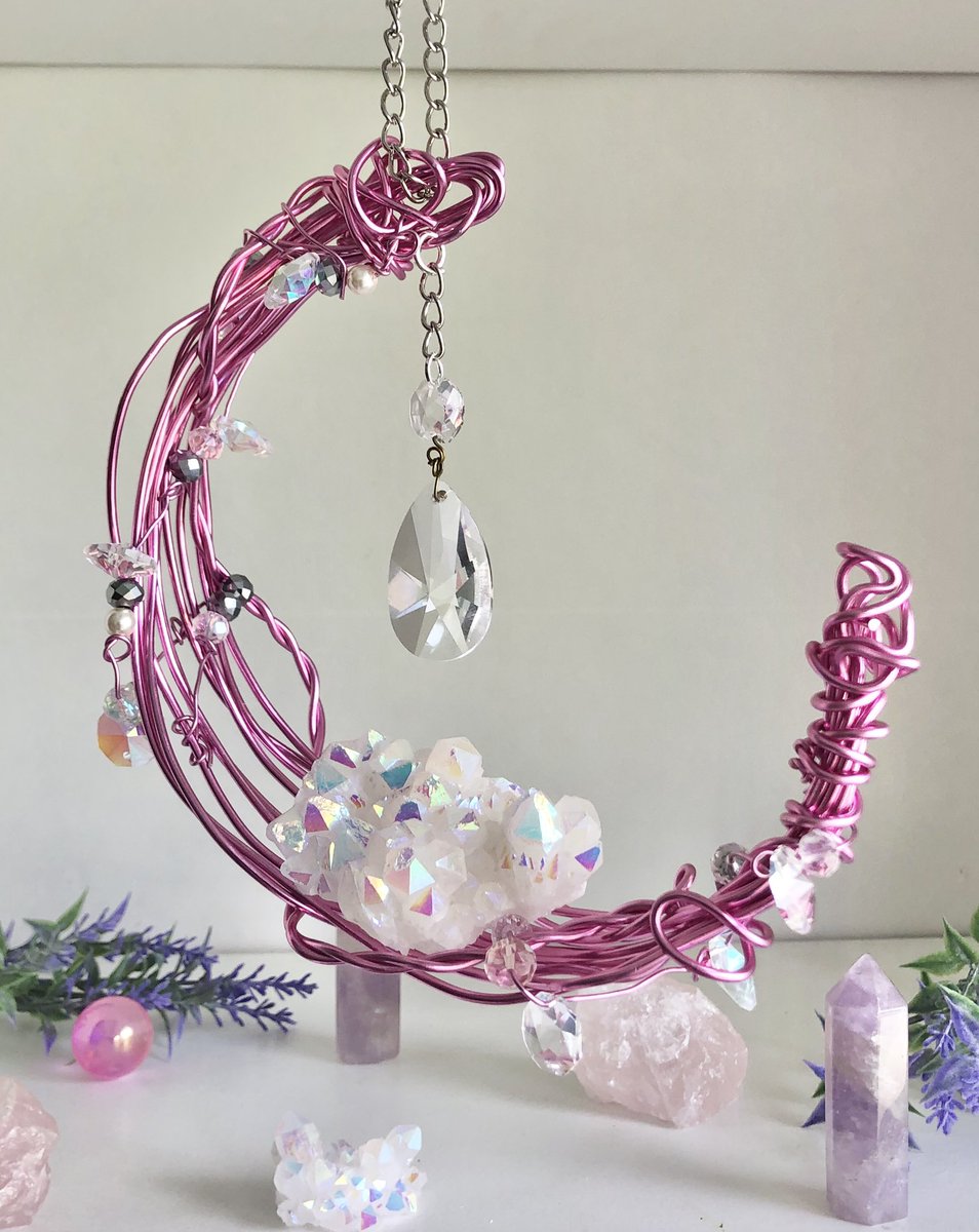 DesignsTiffany's tweet photo. https://t.co/KHl47y9oTC #pink #limited #moondecor #crystaldisplay https://t.co/2t2NqdjAa4