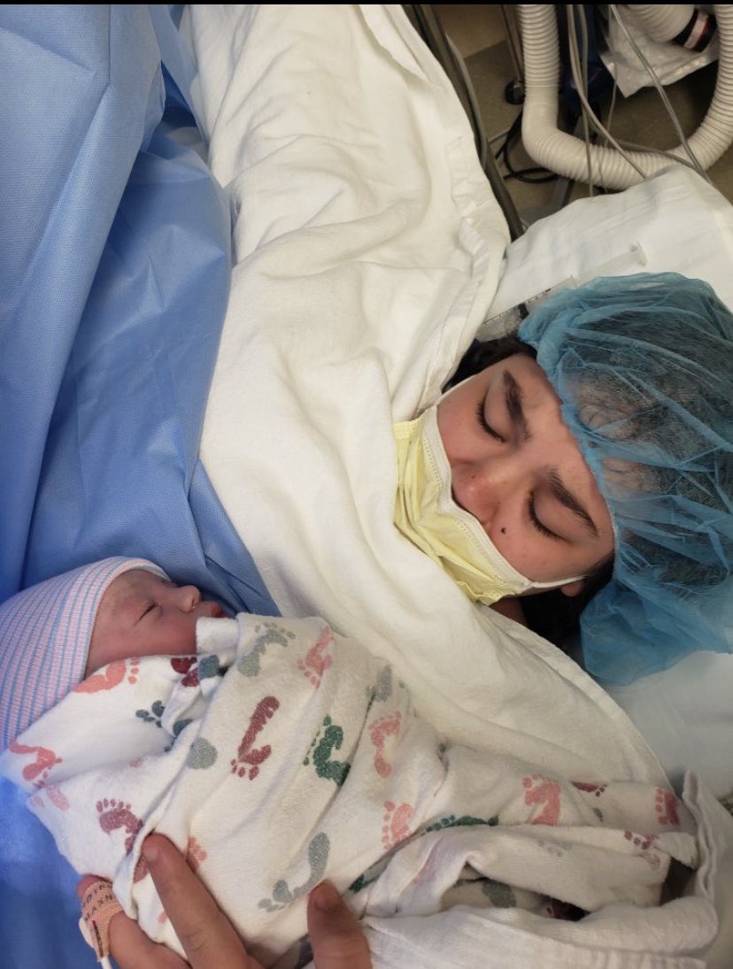 Baaaileeyy's tweet photo. Best day of our lives I wish I could relive this moment everyday just to her your cry, we love you Bennett James Taylor❤️ https://t.co/MHpuue95sr