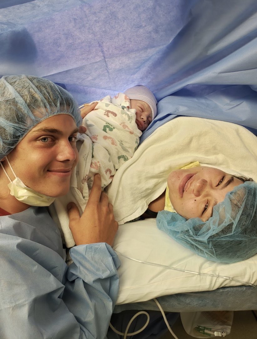 Baaaileeyy's tweet photo. Best day of our lives I wish I could relive this moment everyday just to her your cry, we love you Bennett James Taylor❤️ https://t.co/MHpuue95sr