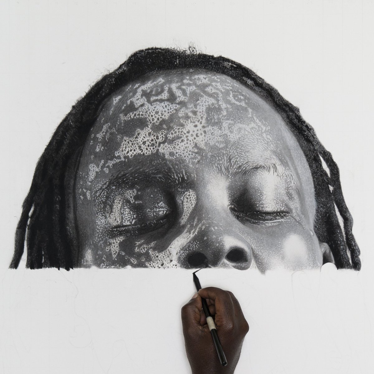 Charcoal on paper
Work in progress... 
#Realism #charcoaldrawing #ramadhanhamis #blackandwhite #pencilwork