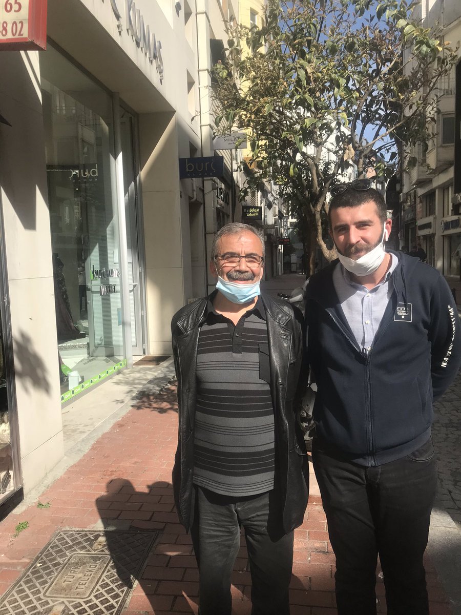 Evet Kürt taymi birinci vazifeniz beni gezdirmeniz 😂