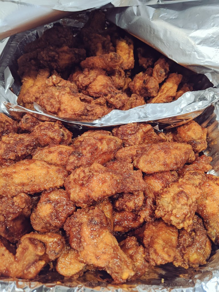 Shout out to  @RobNWings on the delicious wings  https://instagram.com/robnwings?igshid=hx8btj9q0iuc