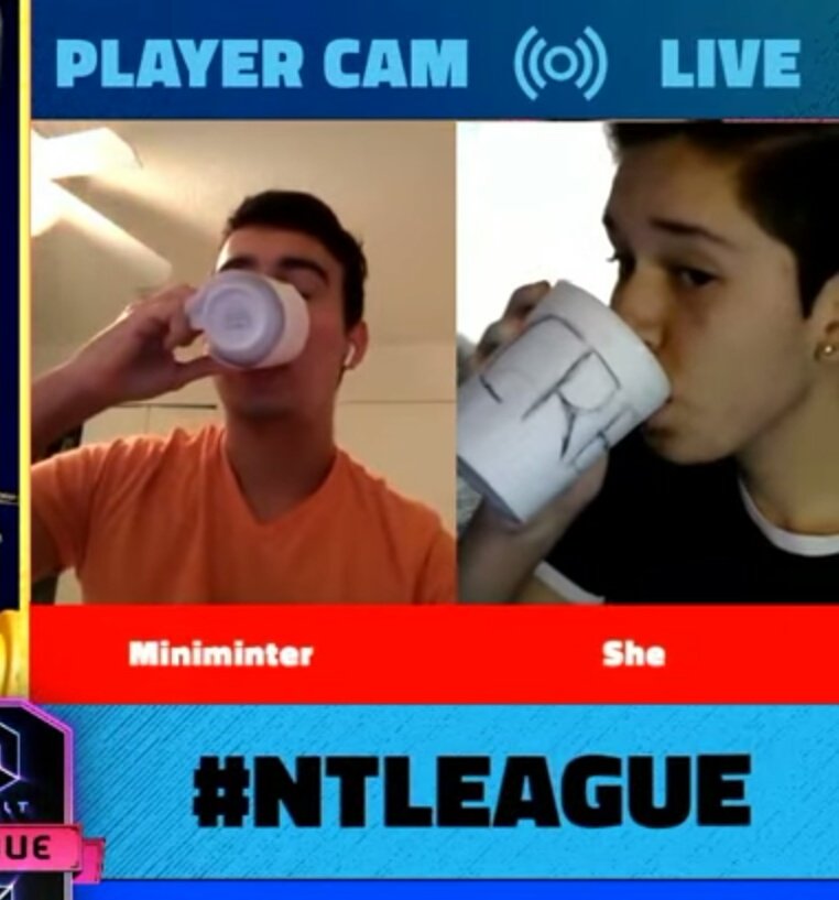 Franco_ClRo's tweet photo. @JMeloMoreno Y las tazas?? @Miniminter_CR @ShennandoCR https://t.co/43JFJQUJiu