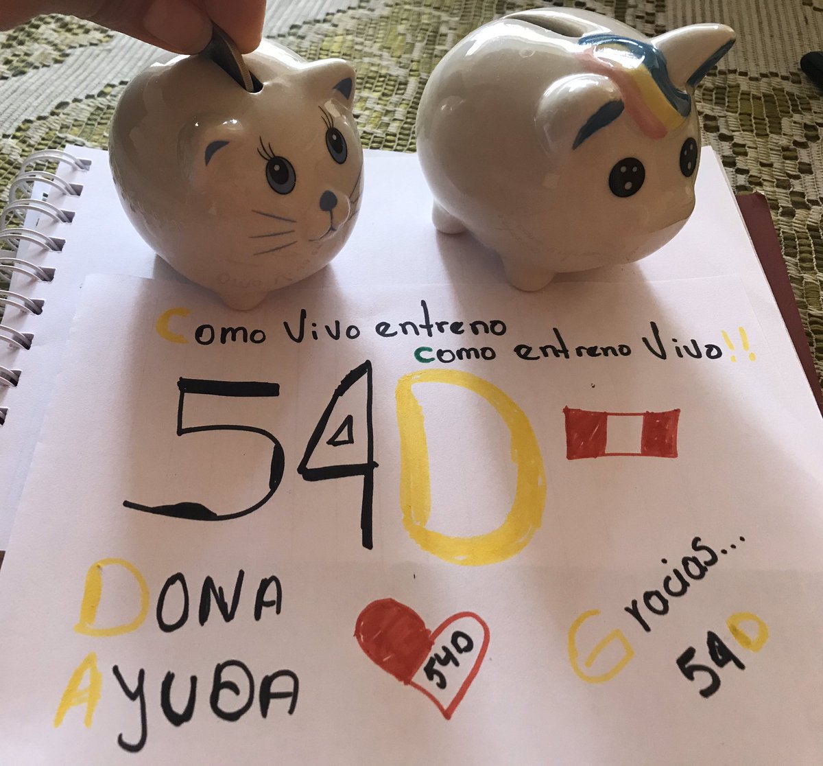dioses_prado's tweet photo. @ro54d Que de que! Hoy también!! Se aporta a nuestros alcancia jajaj Que de qué!! 🙈💪😍 https://t.co/31sCt4znmW