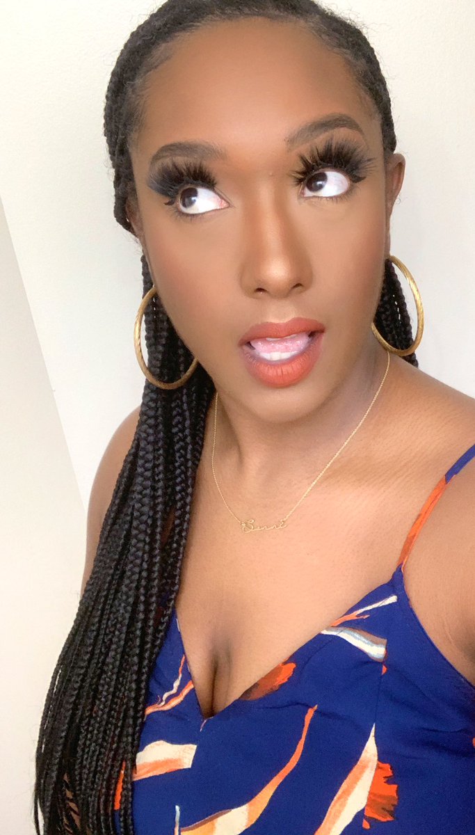sonni_shine's tweet photo. Me yesterday looking Summertime fionnne rocking @SonGloBeauty of course on my lips and cheeks in the color “Channel Orange 🍊 20” get you some before it’s gone‼️👌🏾 #SonGLO 🔆✨ https://t.co/W6XJmCILKE