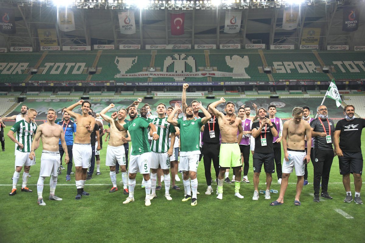 İyi Geceler Büyük Konyaspor Ailesi! 🌙 https://t.co/U1VYQlE4Ni