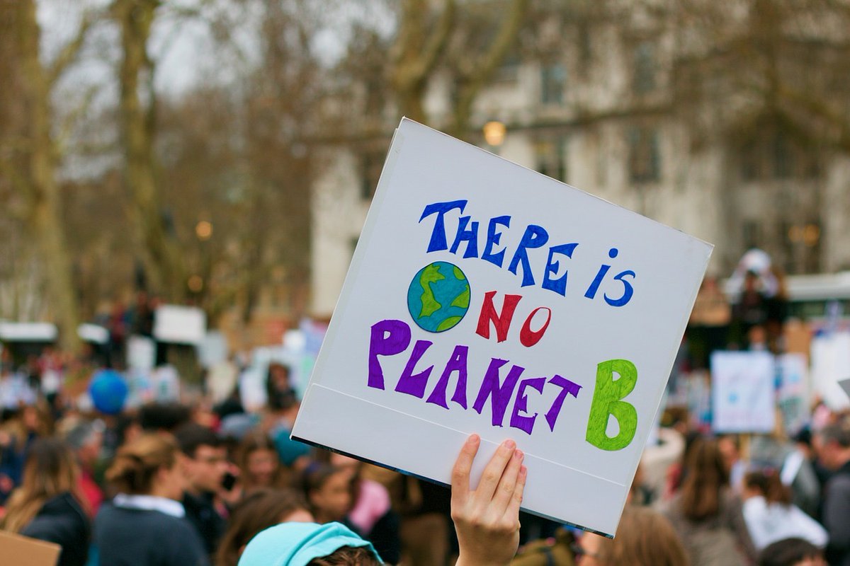 Great news from #Ireland youtu.be/nP4mxV0YF_0 proving that fossil fuels are not inevitable - fracking can be stopped! A victory for a common cause in the global climate struggle #climateemergency #banfracking #Argentina #Barcelona #Texas