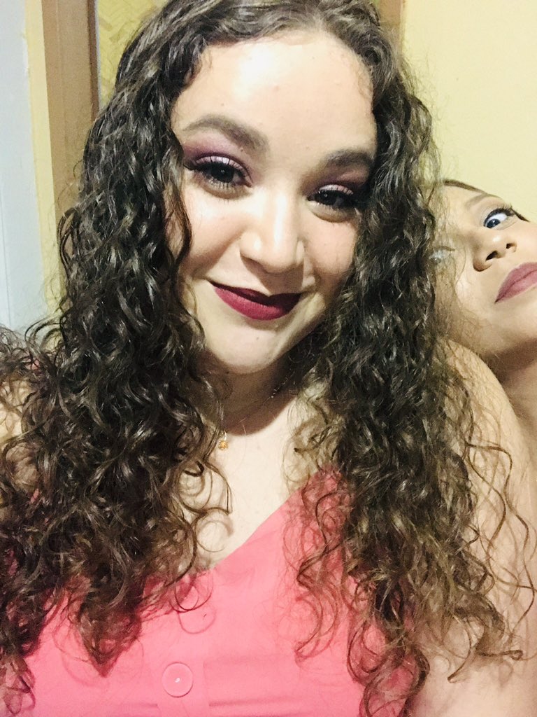 iPhellen's tweet image. Faz alguma amorosa pra mim #TrajaEyesPrevs