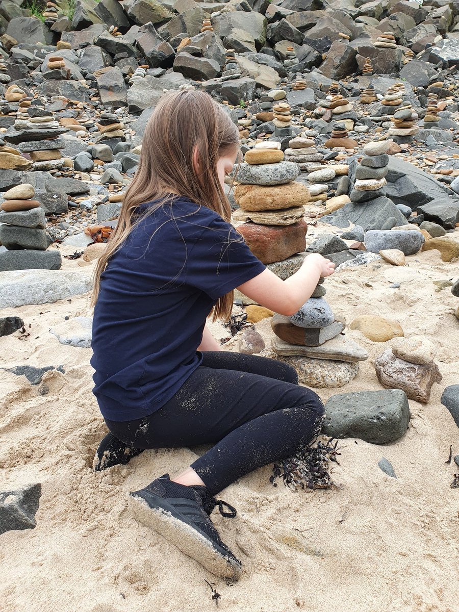 littleowl100's tweet photo. @EGPA_Y2 Harriet has been learning about balance &amp; shape.  We went to the beach &amp; saw the rock piles that have been made by visitors since the beginning of lockdown.  Harriet made her own rock pile by balancing different shaped &amp; sized rocks on each other to make a tower. https://t.co/PI83lRn4qx