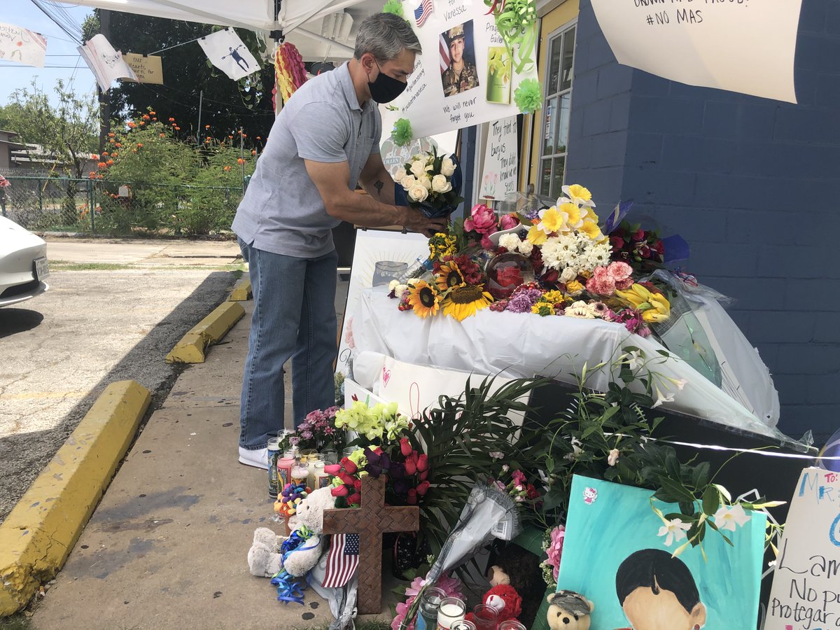 Vanessa Guillen deserved so much more.

Say her name, pray that her family receives peace and justice, and let's commit to eradicating violence against women in every form.

Thank you to Tracy M. Talavera and Stephanie Melchor for arranging a beautiful tribute at Cafe Azteca.